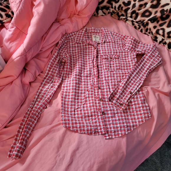 Hollister Button Down - Picture 1 of 2
